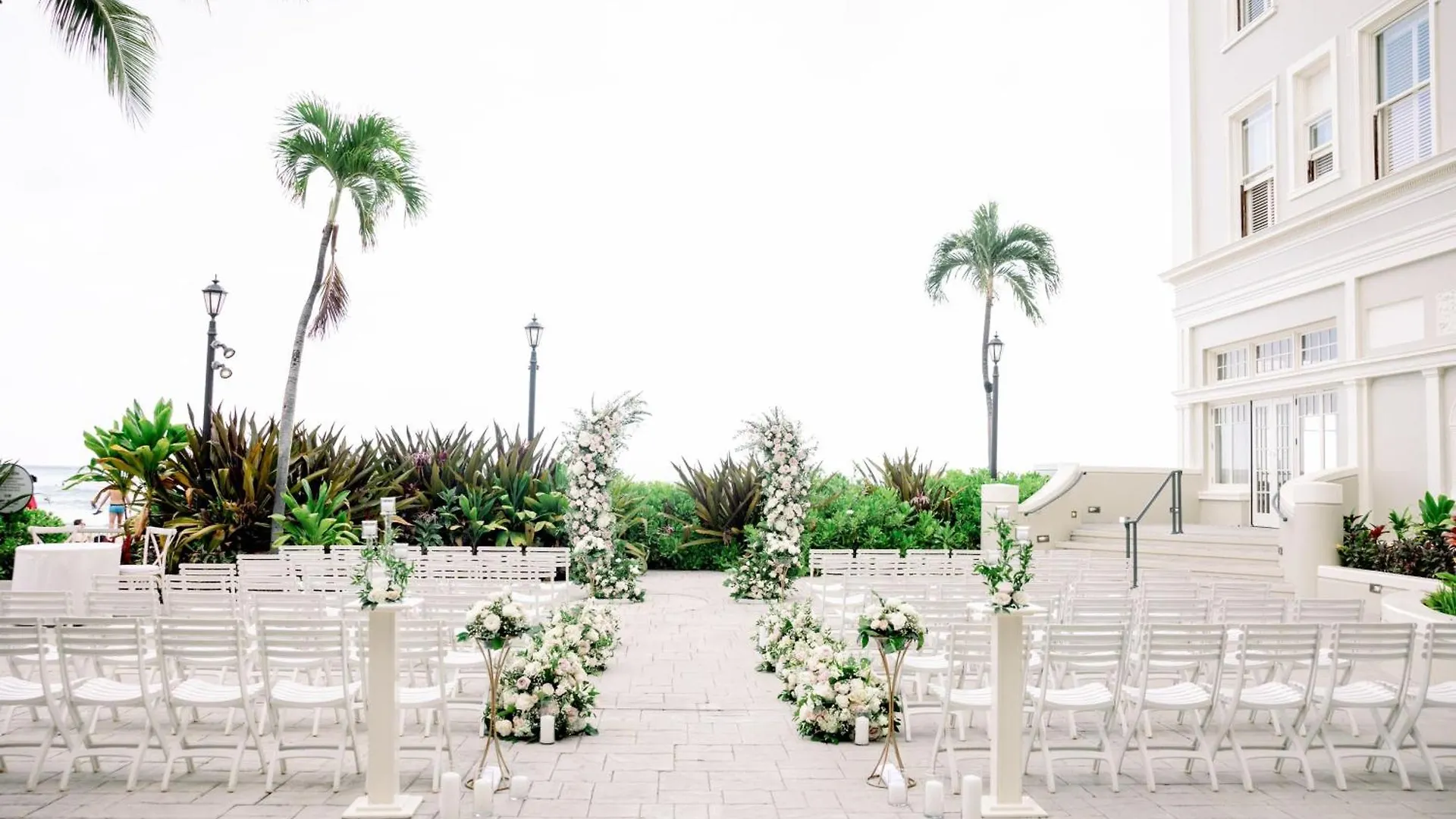 Moana Surfrider, A Westin Resort & Spa, Waikiki Beach Honolulu 4*,  United States