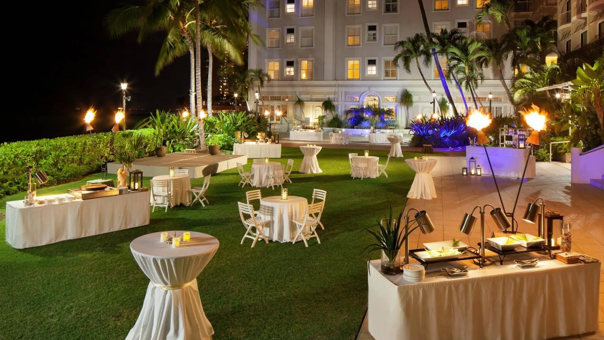Moana Surfrider, A Westin Resort & Spa, Waikiki Beach Honolulu 4*,