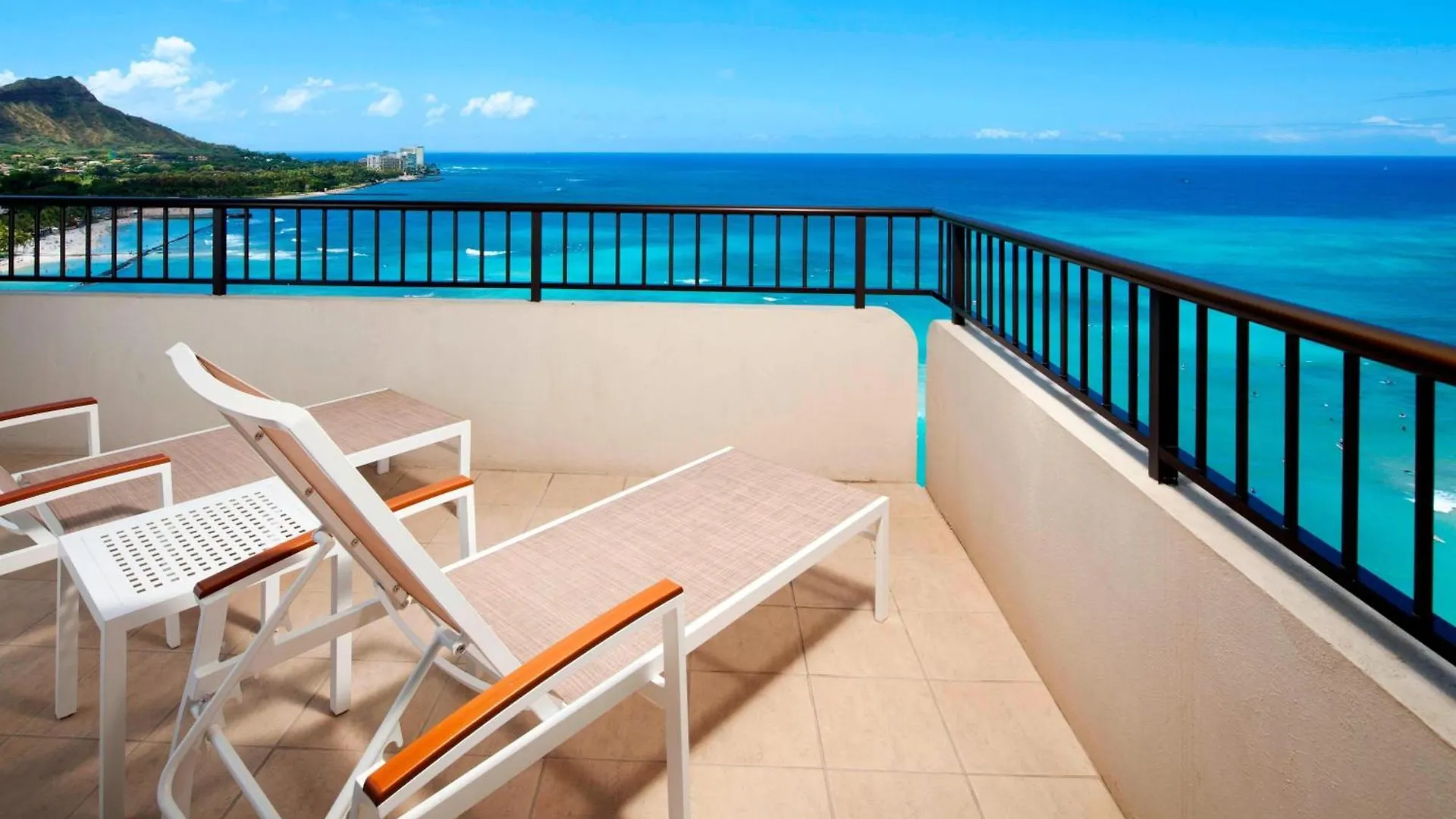 ****  Moana Surfrider, A Westin Resort & Spa, Waikiki Beach Honolulu United States