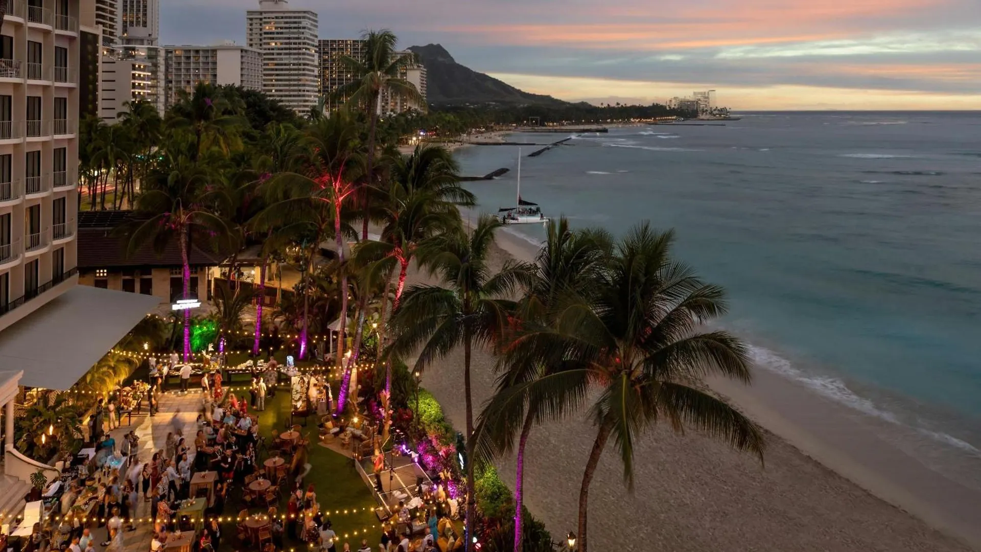 Moana Surfrider, A Westin Resort & Spa, Waikiki Beach Honolulu 4*,