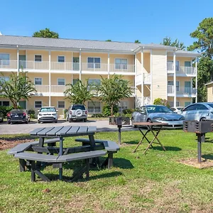 cozy-1br-condo-with-pool-and-gym-centrally-located.hotels-destin.com/