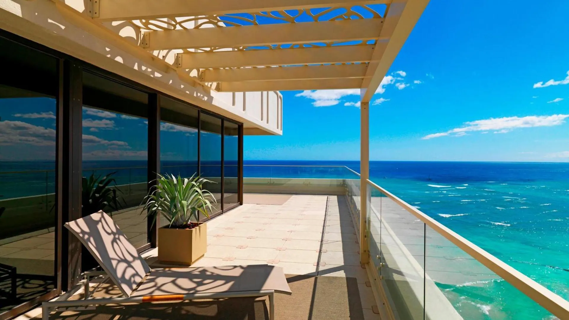 Moana Surfrider, A Westin Resort & Spa, Waikiki Beach Honolulu 4*,  United States