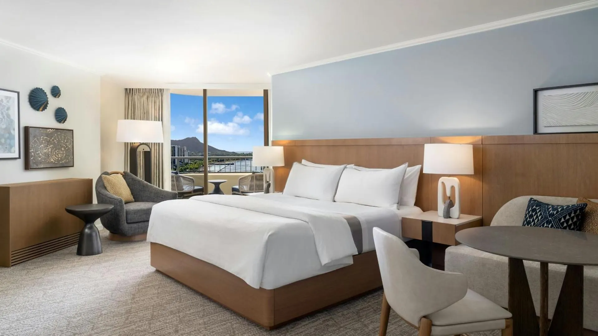 Moana Surfrider, A Westin Resort & Spa, Waikiki Beach Honolulu