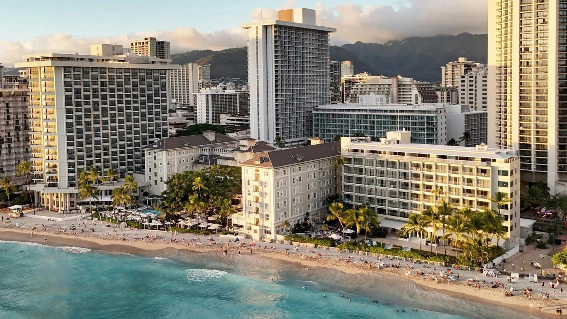 Moana Surfrider, A Westin Resort & Spa, Waikiki Beach Honolulu