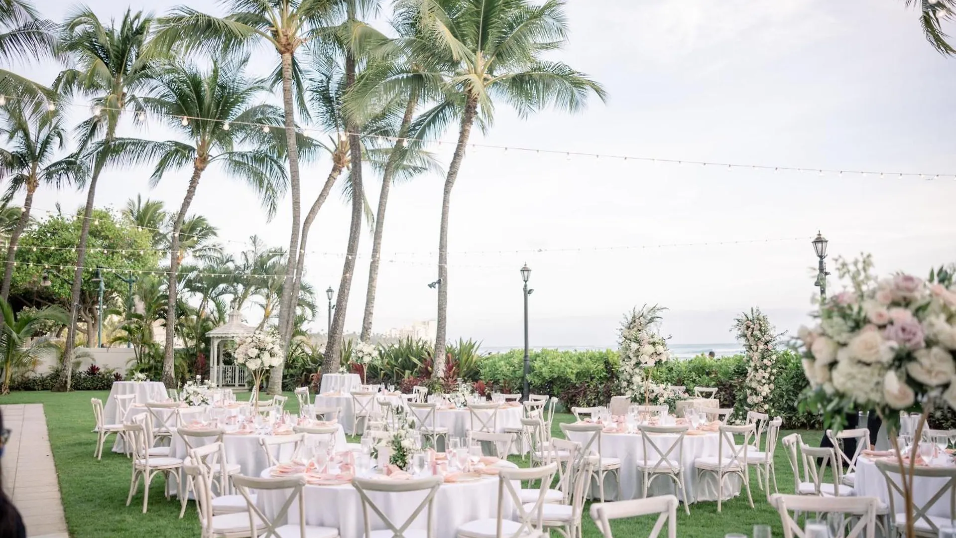 Moana Surfrider, A Westin Resort & Spa, Waikiki Beach Honolulu 4*,